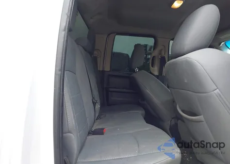 2013 Ram 1500 Express z USA, uszkodzony, nr VIN 1C6RR6FT0DS577470